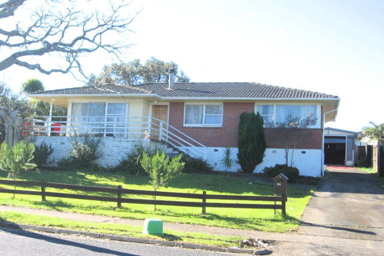 Photo of property in 28 Hobart Crescent, Wattle Downs, Auckland, 2103