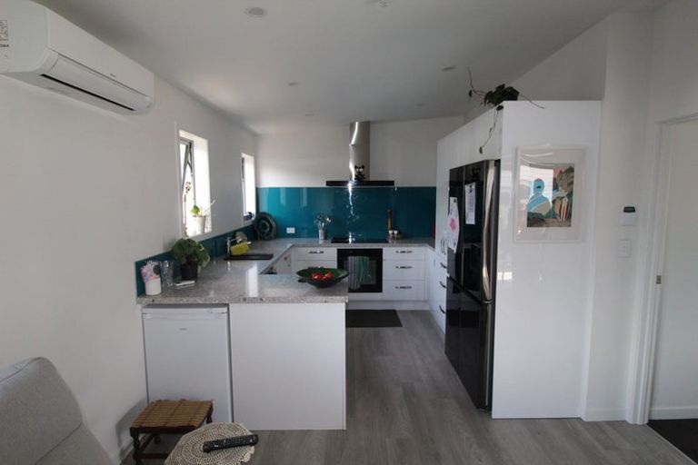 Photo of property in 35a Gledstane Road, Stanmore Bay, Whangaparaoa, 0932