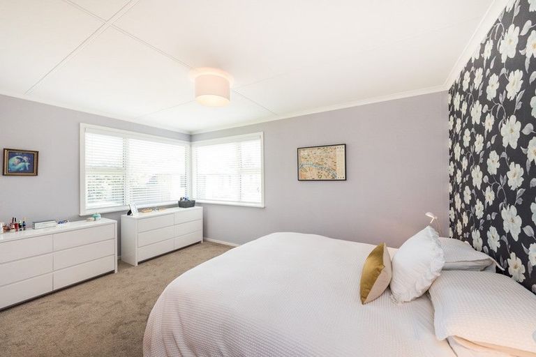 Photo of property in 104 Long Melford Road, Awapuni, Palmerston North, 4412