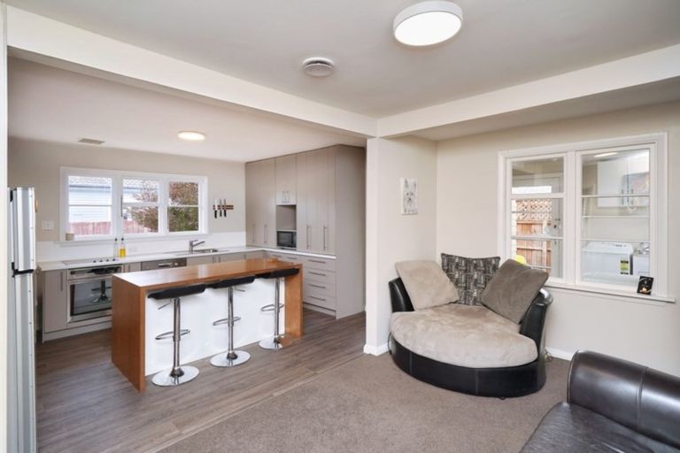 Photo of property in 1/12 Frankleigh Street, Somerfield, Christchurch, 8024