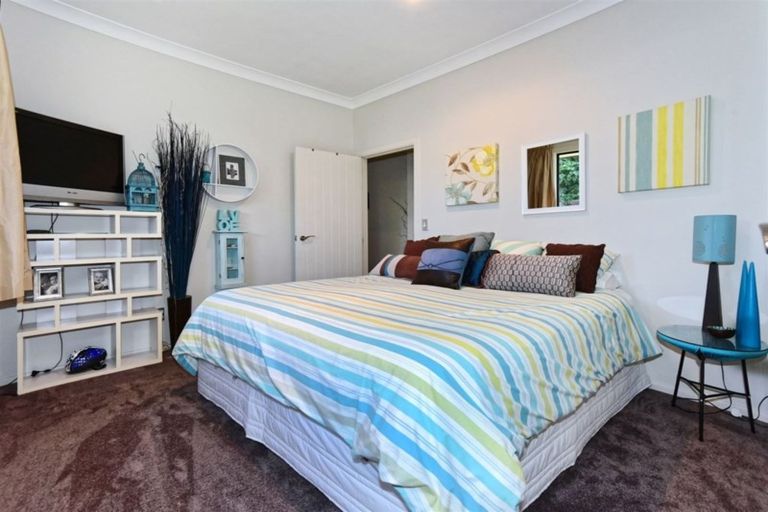 Photo of property in 16 Six Silvers Avenue, Halswell, Christchurch, 8025