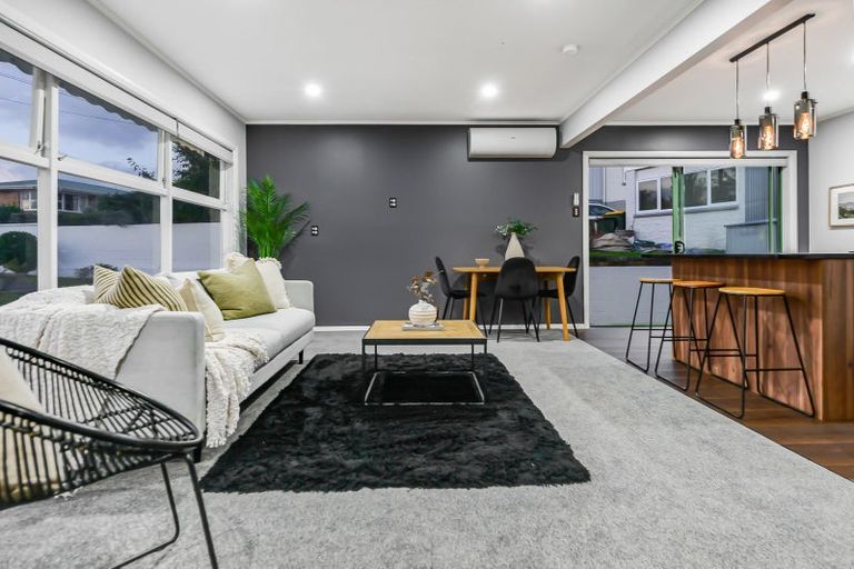 Photo of property in 1 Kingsway Crescent, Forest Lake, Hamilton, 3200