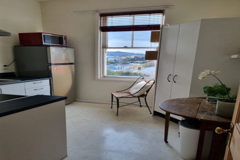 Photo of property in 83 Pirie Street, Mount Victoria, Wellington, 6011