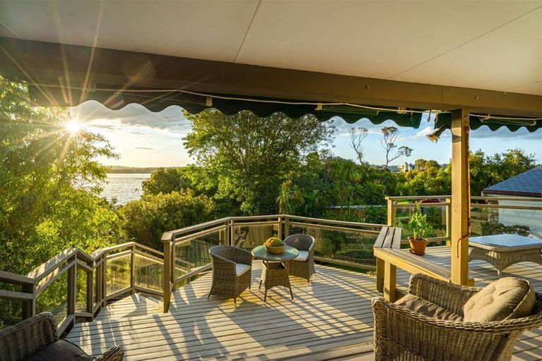 Photo of property in 316 Hurstmere Road, Takapuna, Auckland, 0622