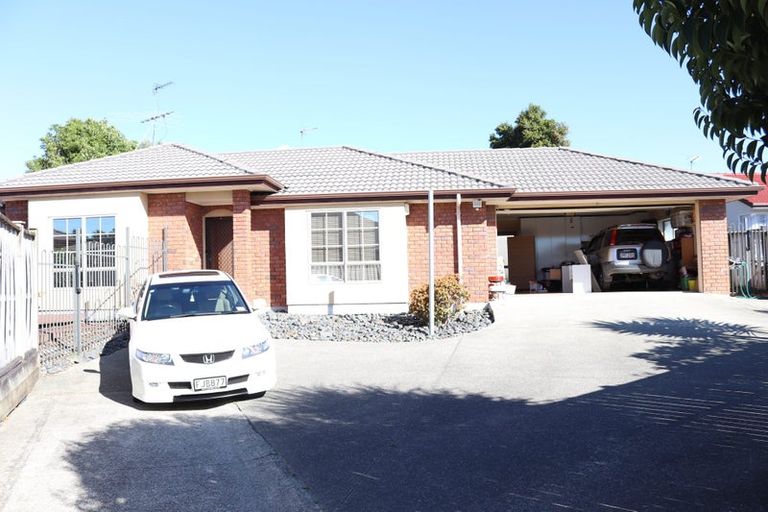 Photo of property in 14 Aviara Court, Northpark, Auckland, 2013