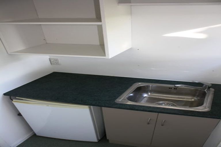 Photo of property in 22 Lastel Place, Shelly Park, Auckland, 2014