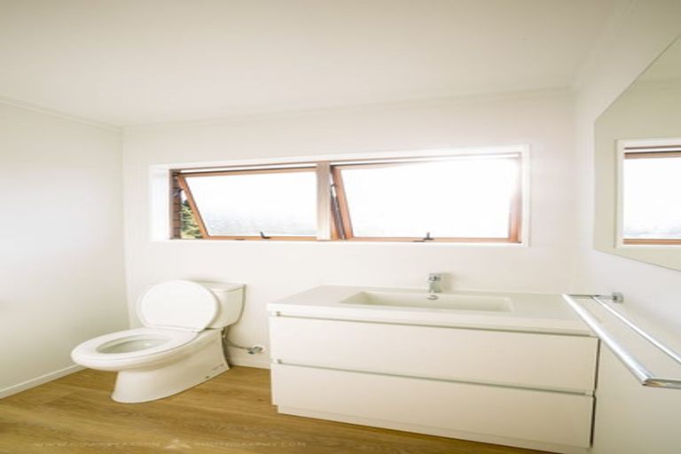 Photo of property in 21 Kakariki Road, Ngunguru, Whangarei, 0173