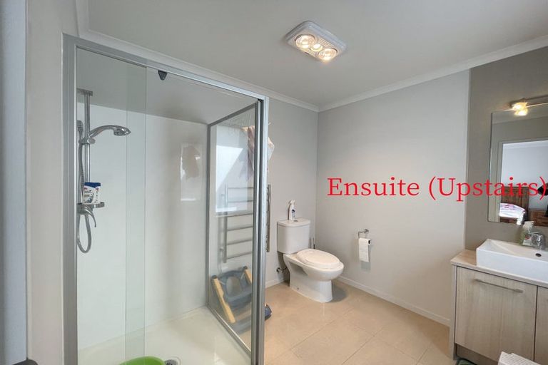 Photo of property in 18 Lane Cameron Place, Flat Bush, Auckland, 2019