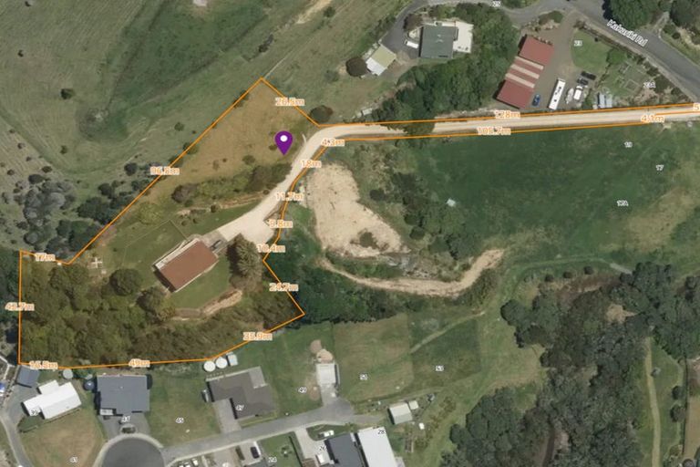 Photo of property in 21 Kakariki Road, Ngunguru, Whangarei, 0173