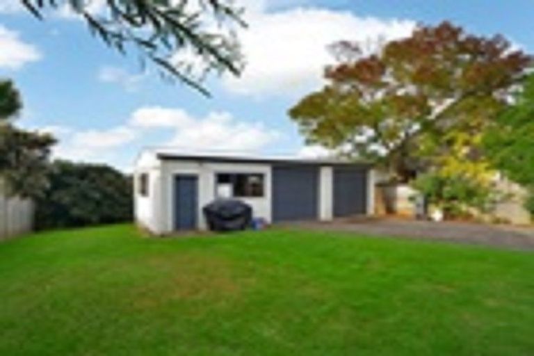 Photo of property in 53 Matai Road, Stanmore Bay, Whangaparaoa, 0932