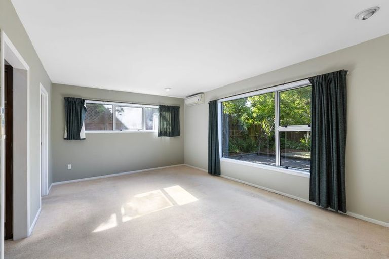 Photo of property in 25b Ilam Road, Upper Riccarton, Christchurch, 8041