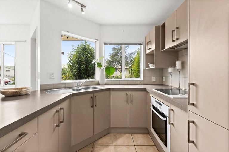 Photo of property in 26a Shortland Street, Tamatea, Napier, 4112