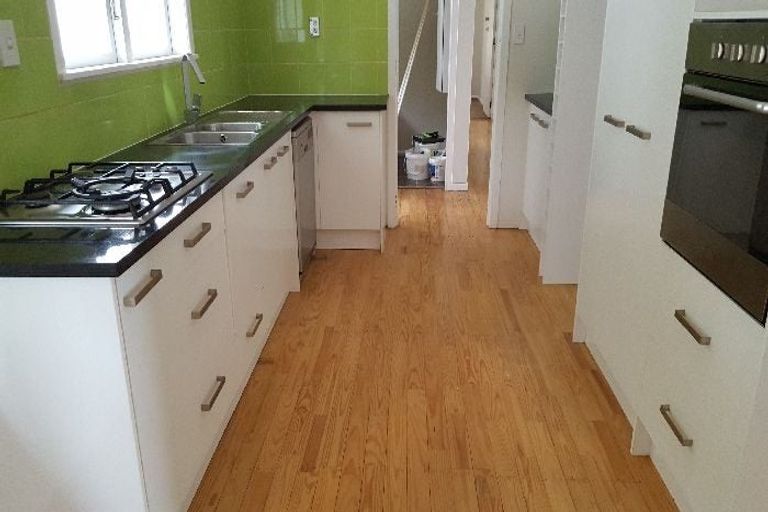 Photo of property in 5 James Street, Glenfield, Auckland, 0629