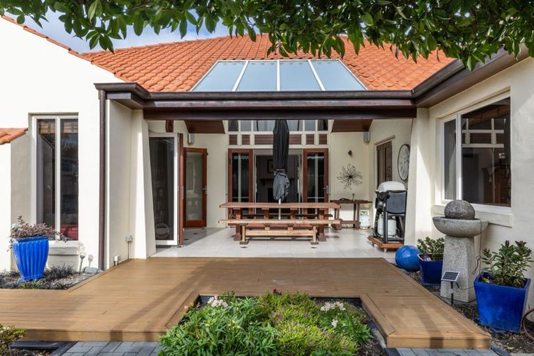 Photo of property in 11 Park Lane, Greenmeadows, Napier, 4112