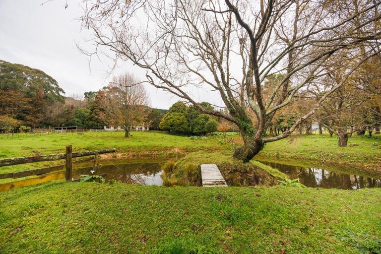 Photo of property in 399 Scotts Road, Linton, Palmerston North, 4472