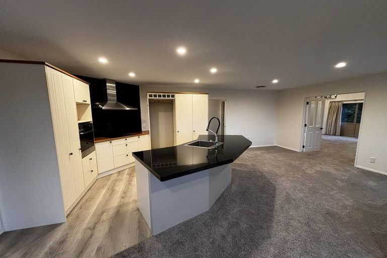 Photo of property in 361 Tukapa Street, Hurdon, New Plymouth, 4310