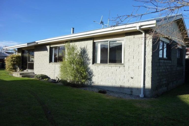 Photo of property in 19 Factory Road, Belfast, Christchurch, 8051