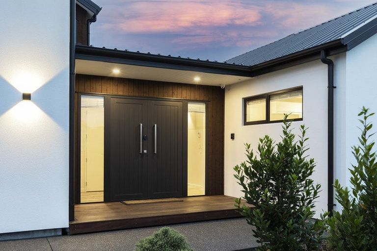 Photo of property in 28 Glenturret Drive, Casebrook, Christchurch, 8051