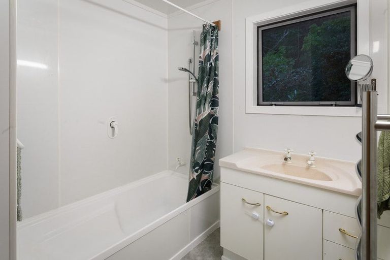 Photo of property in 408 Thames Coast Sh25 Road, Te Puru, Thames, 3575