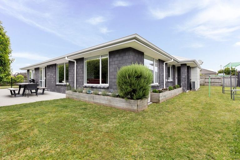 Photo of property in 81 Jarrett Terrace, Leamington, Cambridge, 3432