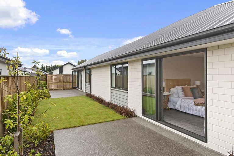 Photo of property in 6 Dennis Lane, Halswell, Christchurch, 8025