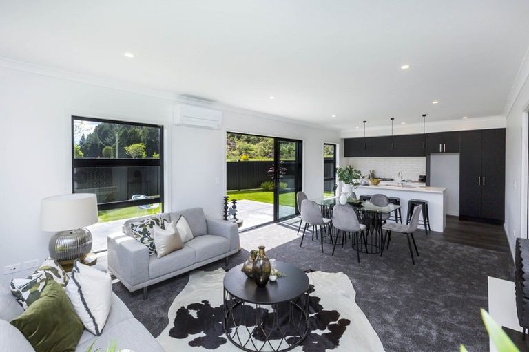 Photo of property in 16 Fenwick Crescent, Wallaceville, Upper Hutt, 5018