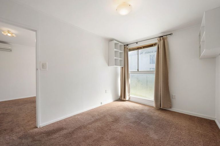 Photo of property in Mahora Court Flats, 25 Mahora Street, Kilbirnie, Wellington, 6022