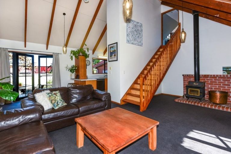 Photo of property in 69 Horndon Street, Darfield, 7571