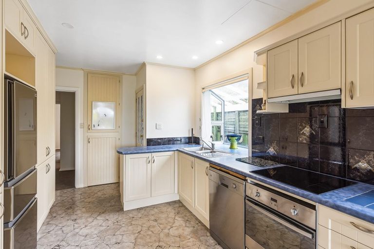 Photo of property in 93 Ruahine Street, Paraparaumu, 5032