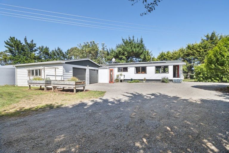 Photo of property in 118 Green Road, Awahuri, Palmerston North, 4476