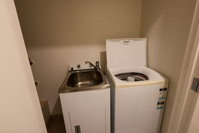 Photo of property in 642b Massey Road, Mangere, Auckland, 2022