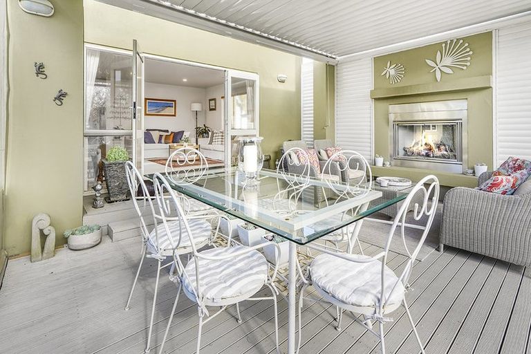 Photo of property in 67 Rototuna Road, Rototuna, Hamilton, 3210