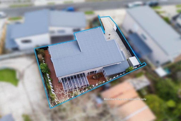 Photo of property in 59 Sunshine Boulevard, Sunnyvale, Auckland, 0612