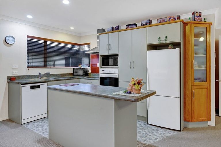 Photo of property in 33d Argyle Street, Hawera, 4610