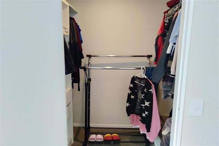 Photo of property in 27 Komanawa Lane, Mount Wellington, Auckland, 1062