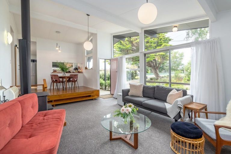 Photo of property in 53 Brandon Street, Featherston, 5710