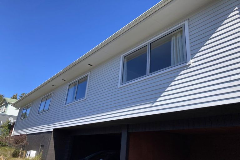 Photo of property in 137b Newlands Road, Newlands, Wellington, 6037