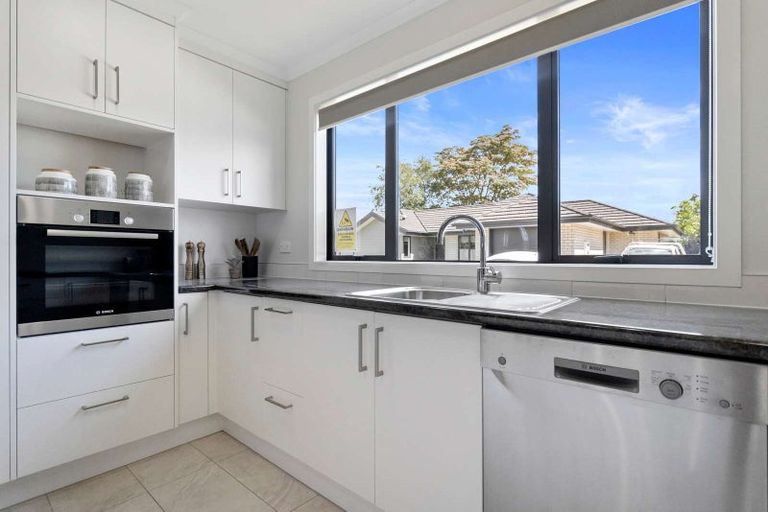 Photo of property in 2 Hawkins Lane, Cambridge, 3434