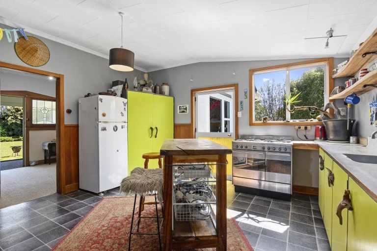 Photo of property in 176 Commercial Street, Takaka, 7110