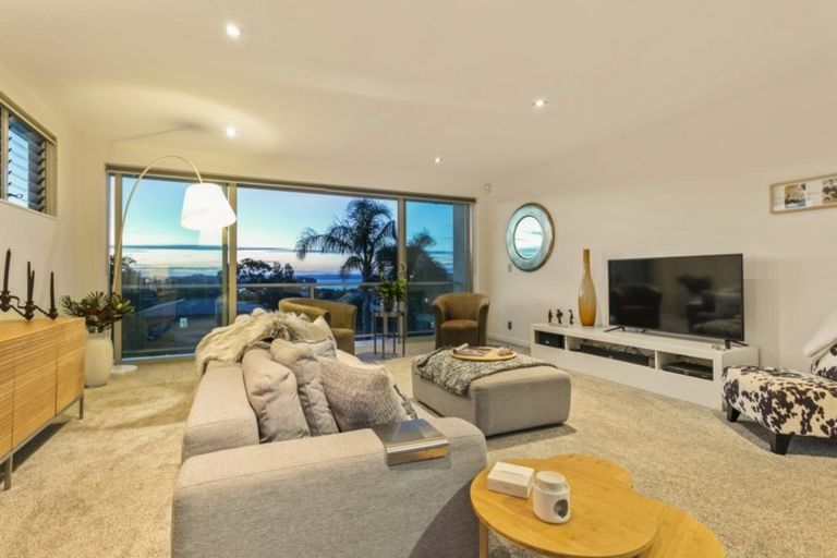Photo of property in 59 Tiri Road, Manly, Whangaparaoa, 0930
