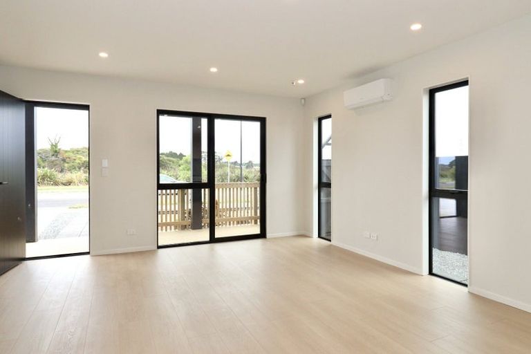 Photo of property in 108 Kahui Parade, Karaka, Papakura, 2113