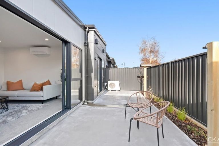 Photo of property in 22c Palmer Crescent, Silverstream, Upper Hutt, 5019