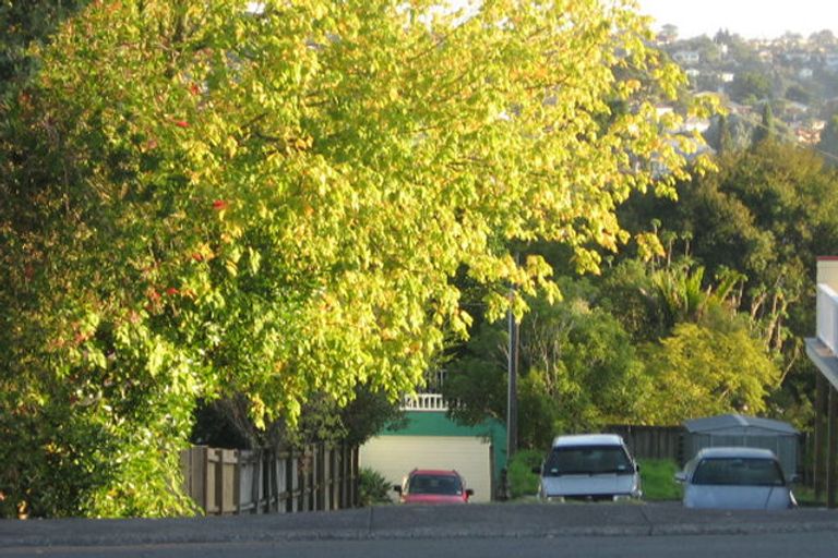 Photo of property in 14 Chivalry Road, Glenfield, Auckland, 0629