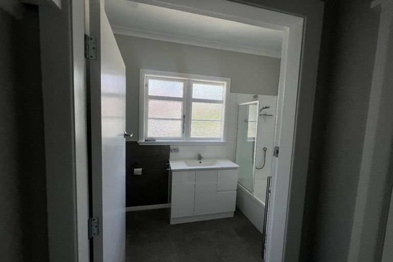 Photo of property in 30 Kings Drive, Levin, 5510