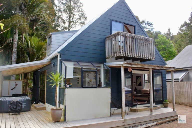 Photo of property in 174 Woodlands Park Road, Titirangi, Auckland, 0604