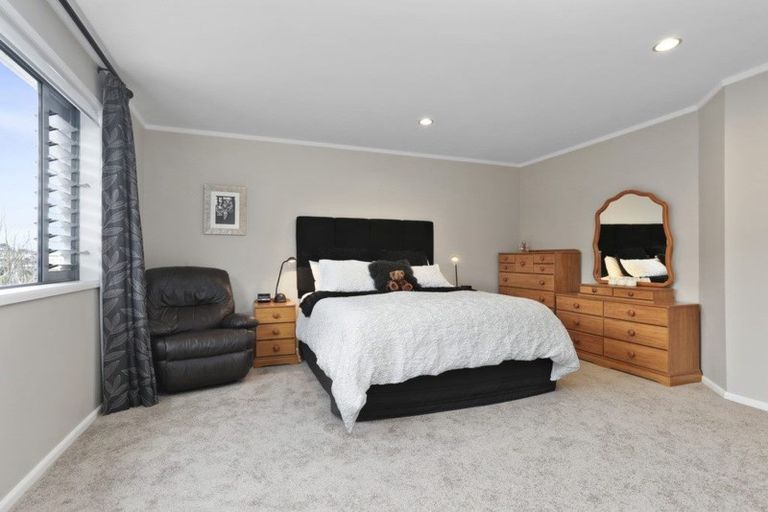 Photo of property in 1/60 Penzance Road, Mairangi Bay, Auckland, 0630