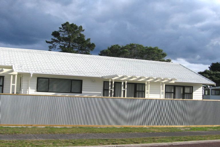 Photo of property in 1 Oxley Close, Pauanui, Hikuai, 3579