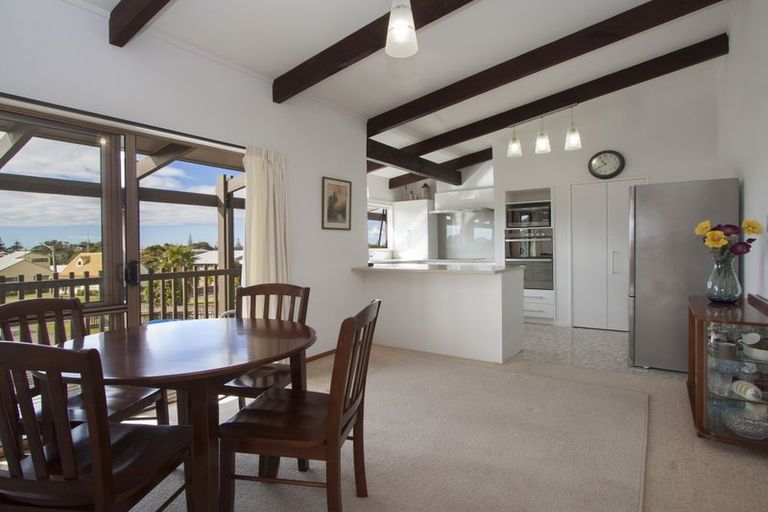 Photo of property in 10 Patterson Place, Waihi Beach, 3611