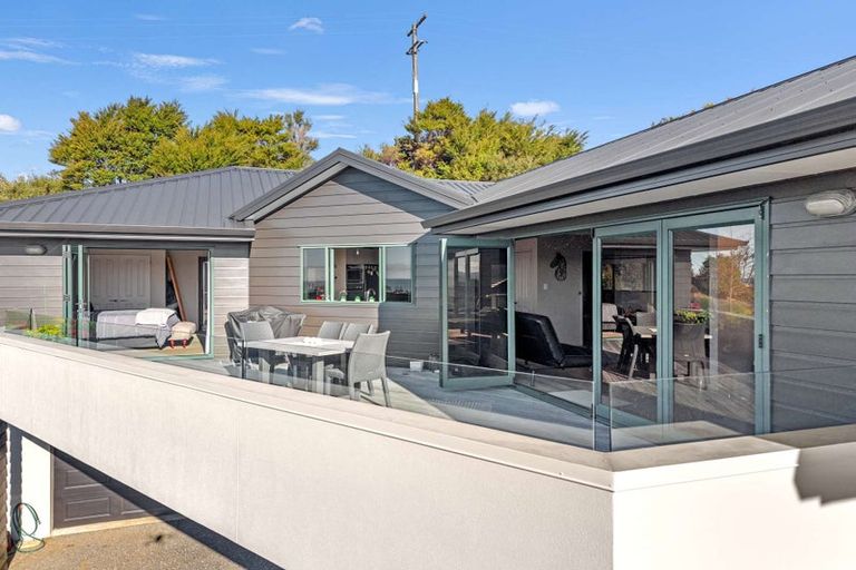 Photo of property in 111 Pacific View Drive, Whangamata, 3620