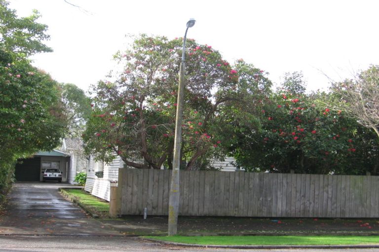 Photo of property in 37 Union Street, Hokowhitu, Palmerston North, 4410